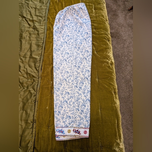 HOUSE INC Brand PJ's - Picture 2 of 9